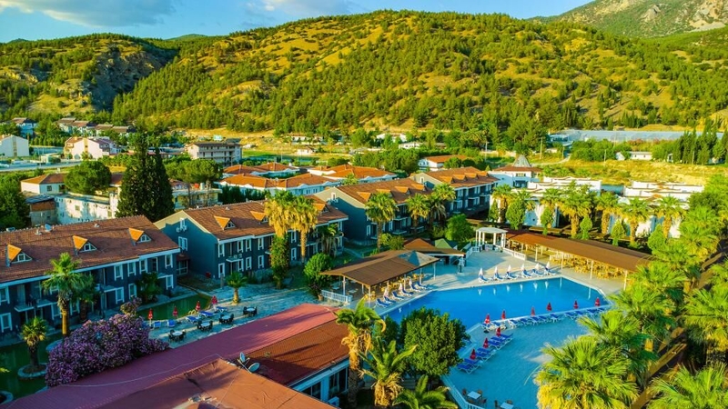 Larina Thermal Resort & Spa