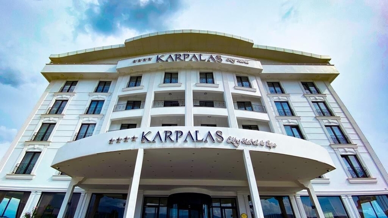Karpalas City Hotel Spa