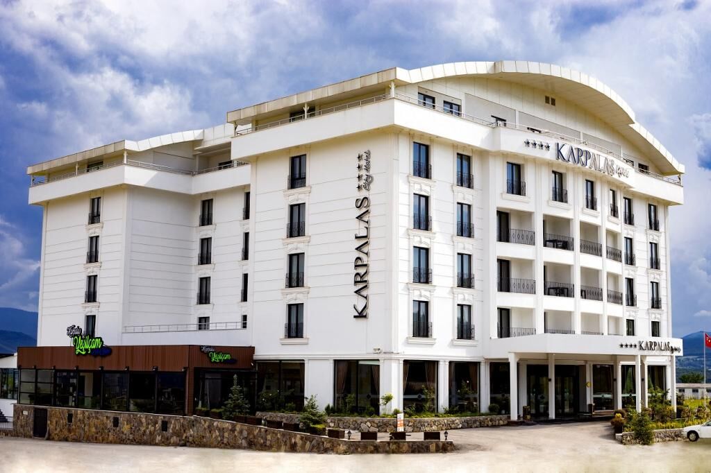 Karpalas City Hotel Spa
