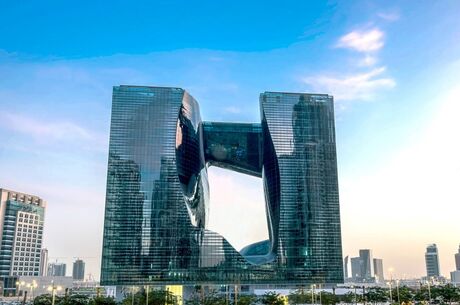 Dubai Serüveni (İzmir Hareketli)