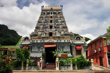 Maldivler Singapur Bali Turu