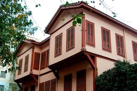 Otobüslü Baştan Başa Balkanlar Turu (Istanbul Hareketli)