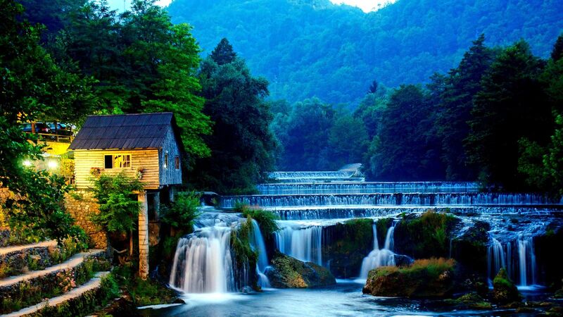 Büyük Balkan 8 Günde 9 Ülke Turu (İstanbul Hareketli)