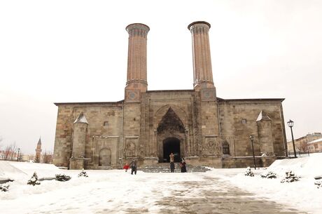 Uçaklı Doğu Ekspresi İle Kars Ve Çıldır Gölü Turu (Izmir Hareketli)