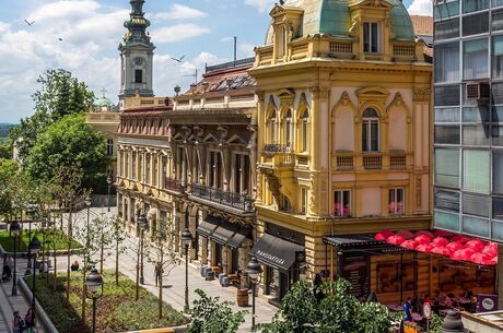 Kosovalı Büyük Balkanlar Turu Ajet Havayolları İle Prn Prn
