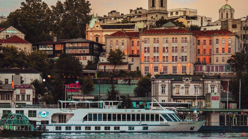 Kısa Balkan Masalı Turu ( İstanbul Hareketli)