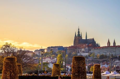 Orta Avrupa Turu 4 gece (İstanbul Hareketli)